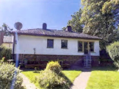 Einfamilienhaus mit Einzel-Carport in Güstelitzer Straße 35, 18581 Putbus - Bild 1
