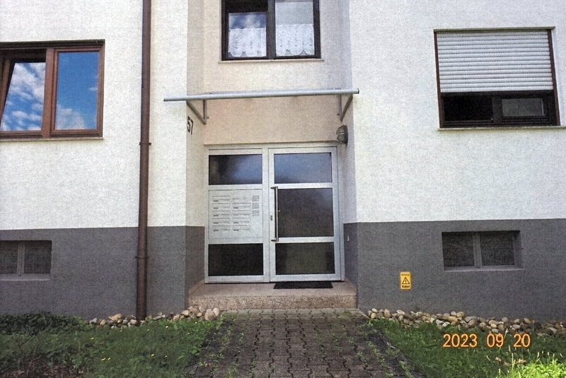 4+1/2-Zimmer-Wohnung und Pkw-Garage in Stuttgart - Bild 1