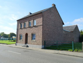 land- und forstwirtschaftlich genutztes Grundstück, Einfamilienhaus, Es handelt sichh um ein mit Wohnhaus und Wirtschaftsgebäuden bebautes Grundstück einer Resthofstelle mit Ackerland- und Grünlandnutzungen in Heerlener Straße 247, 52531 Übach-Palenberg, Scherpenseel - Bild 2