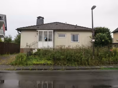 Einfamilienhaus in Florianstraße 8, 53639 Königswinter, Oelinghoven - Bild 1