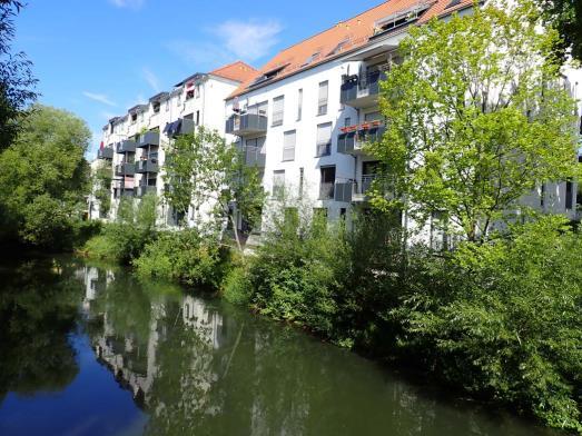 Eigentumswohnung (3 bis 4 Zimmer), Kfz-Stellplatz (Tiefgarage) in Nürnberg - Bild 2