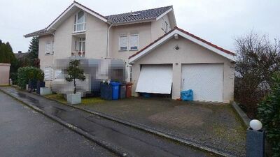 Wohnhaus mit Pkw-Doppelgarage in Hebelstraße 4, 74831 Gundelsheim - Bild 1