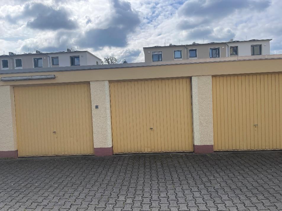 Garage in Dörnigheim - Bild 1