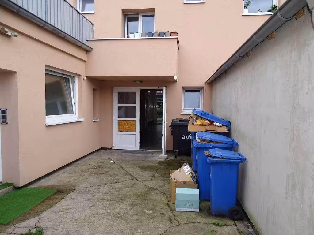 Wohn-/Geschäftshaus, Reihenhaus, Kfz-Stellplatz in Leverkusen - Bild 3