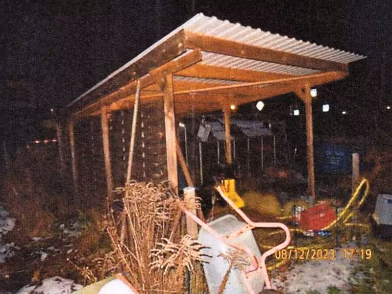 Einfamilienhaus mit mehreren Garagen und Carport in Fürstenwalde/Spree - Bild 3