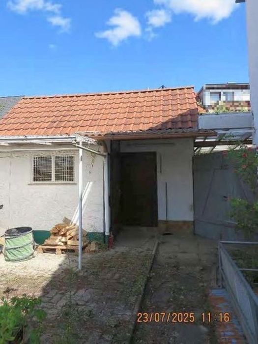 Doppelhaushälfte mit Garage und Schuppen in Gärtringen - Bild 4
