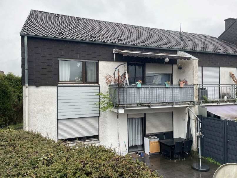 Eigentumswohnung (3 bis 4 Zimmer), Wohnung im Obergeschoss und Speicherraum im Dachgeschoss, Sondernutzungsrechte an 2 Pkw-Stellplätzen im Freien und an einer Grünfläche in Bad Essen - Bild 4