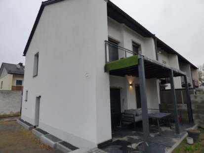 Reiheneckhaus in Schwandorf - Bild 1