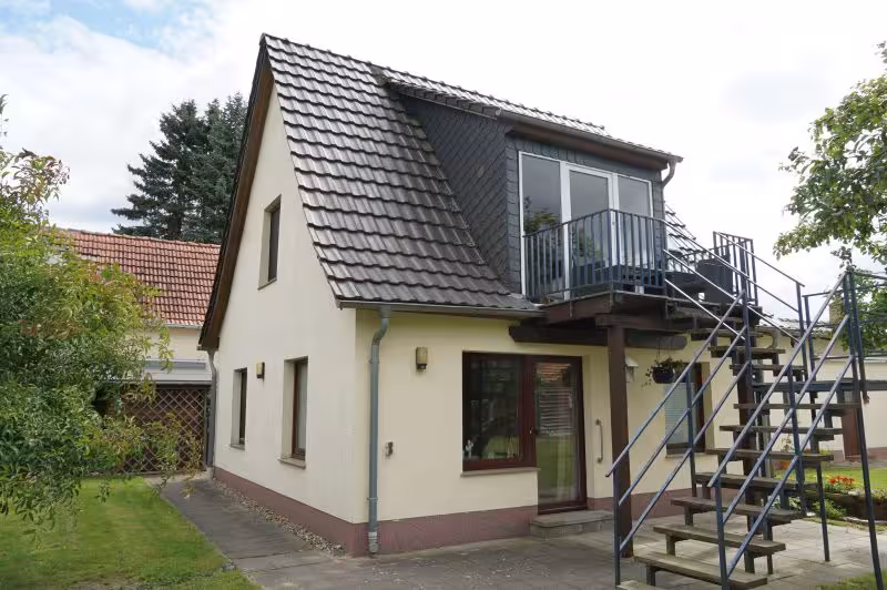 Einfamilienwohnhaus mit Nebengebäuden in Silz - Bild 3