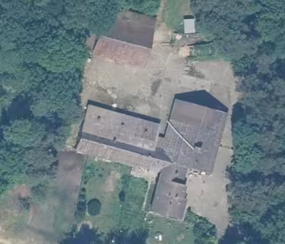 Einfamilienhaus, mit Nebengebäude, Stallgebäude u. a. in Am Seitenkanal  22, 49762 Lathen, Kathen-Frackel - Bild 1