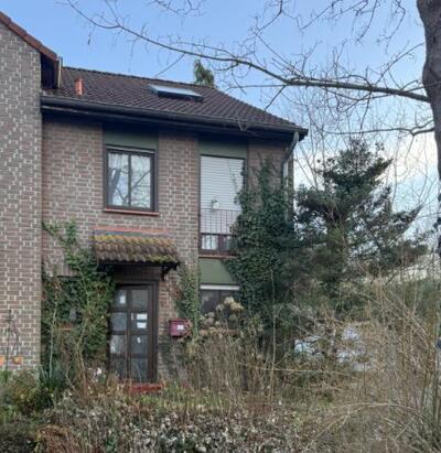 Garage, Einfamilienhaus, Reihenhaus, Gemeinschaftsfläche, Garagenzufahrt in Hobestatt 68, 45279 Essen - Bild 1