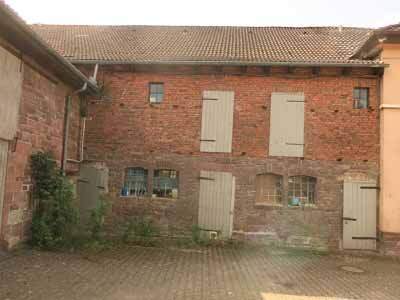 gewerblich genutztes Grundstück, Zweifamilienhaus, Kfz-Stellplatz, Gewerbeeinheit (z.B. Laden, Büro), Garage, Zweifamilienhaus und gewerblich nutzbare Nebengebäude in Lüchtringen - Bild 4