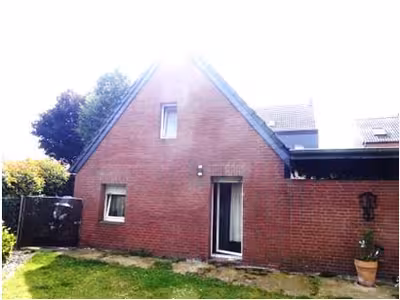 Einfamilienhaus, mit Anbau und Carport in Jülicher Straße 31, 41515 Grevenbroich, Elsen - Bild 1