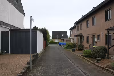 Reihenhaus, Einfamilienhaus, Verkehrsfläche in Urgrabenstraße 44, 46419 Isselburg - Bild 1