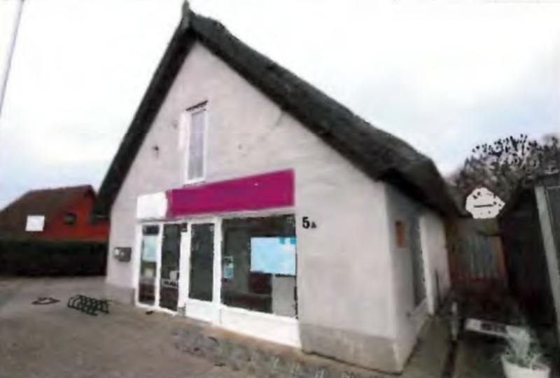 Wohn-/Geschäftshaus mit Doppelgarage in Korswandt - Bild 1