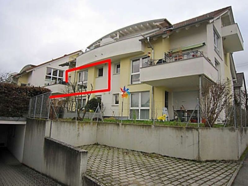 4-Zimmer-Wohnung und Tiefgaragenstellplatz in Filderstadt - Bild 1