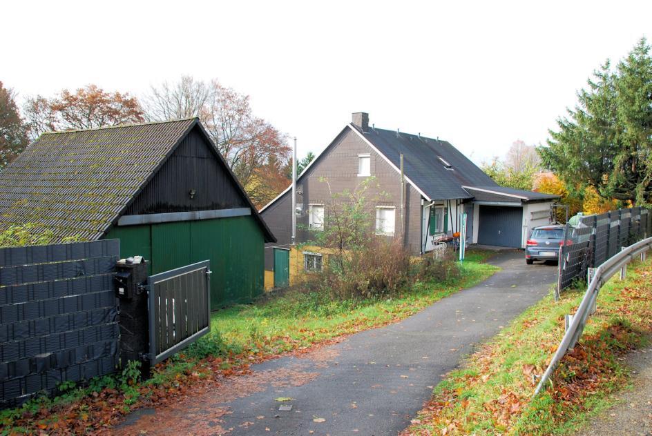 land- und forstwirtschaftlich genutztes Grundstück, Garage, Einfamilienhaus, Scheune, Stallanbau in Morsbach - Bild 1