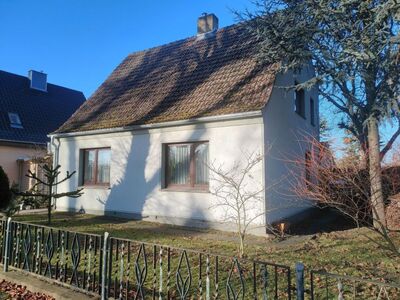 Mit einem Teil des Wohnhauses mit Nebengelasses bebautes Grundstück in Goethestraße 10, 18465 Tribsees - Bild 2