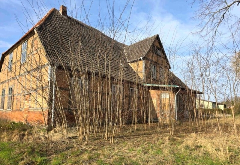 Denkmalgeschütztes ehem. Gutshaus in Güstrow - Bild 3