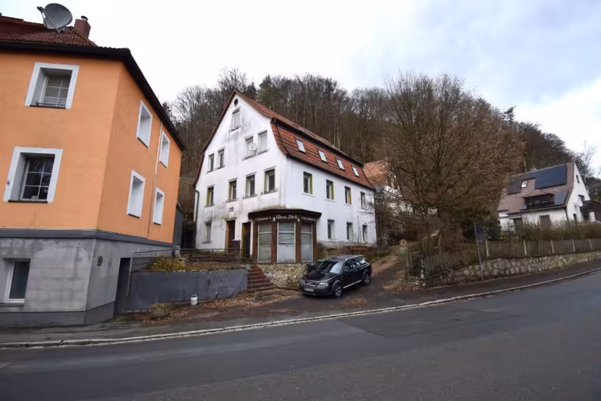 Zweifamilienhaus, Gewerbeeinheit (z.B. Laden, Büro) in Rupprechtstegen - Bild 1
