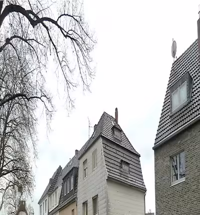 Garage, Mehrfamilienhaus in Olpener Str. 450, 51109 Köln, Merheim - Bild 1