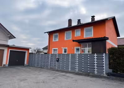 Einfamilienhaus und Garage in Albert-Schweitzer-Straße 14, 94060 Pocking - Bild 1