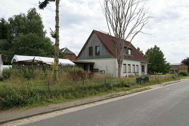 Einfamilienhaus mit Doppelcarport in Zölkow - Bild 3