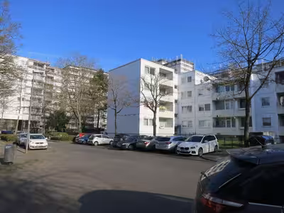 Mehrfamilienhaus, Eigentumswohnung (1 bis 2 Zimmer) in Karl-Marx-Allee 72, 50769 Köln, Seeberg - Bild 2