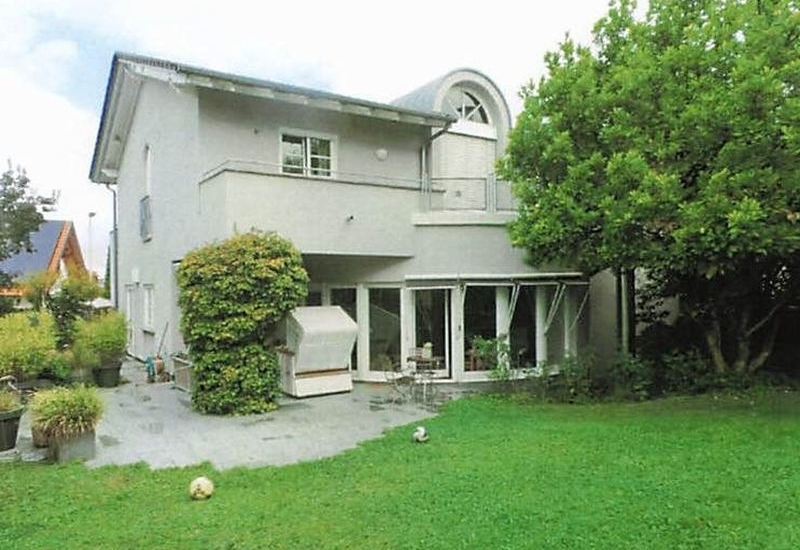 Einfamilienwohnhaus mit Garage in Schwaikheim - Bild 3