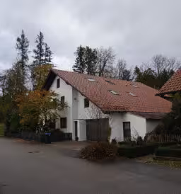 Einfamilienhaus in Am Südfeld  16, 86937 Scheuring - Bild 1