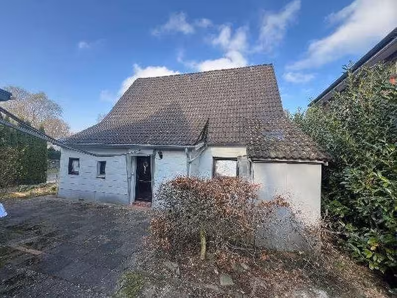 Zwei Wohnungseigentumsrechte (u.a. Einfamilienhaus) in Hamburg - Bild 3