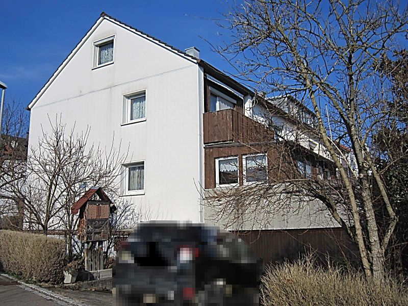 Doppelhaushälfte mit 2 Wohnungen und Garage in Großbettlingen - Bild 1
