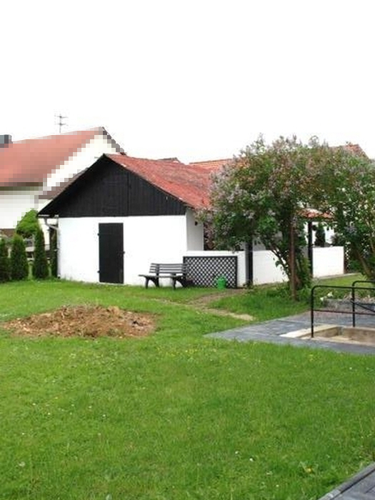 Einfamilienwohnhaus mit Nebengebäude in Felldorf - Bild 3