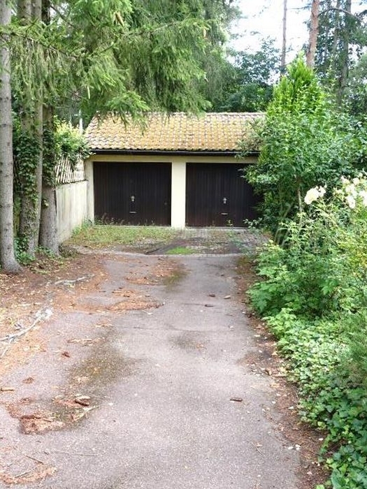 Vierfamilienwohnhaus mit Doppelgarage in Stuttgart - Bild 3