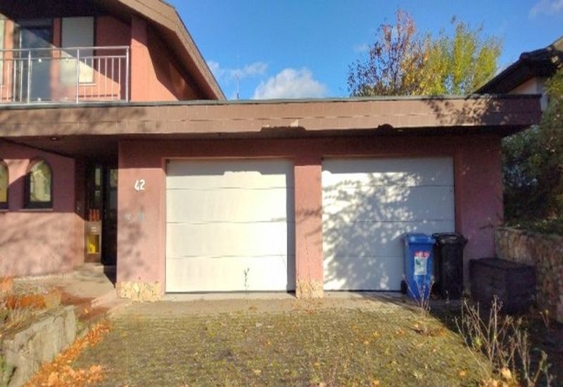 Einfamilienhaus mit Doppelgarage in Unterbalbach - Bild 2