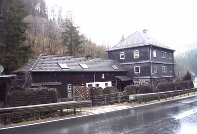 Zweifamilienhaus, siehe Beschreibung in Kronacher Straße  43, 96337 Ludwigsstadt - Bild 1