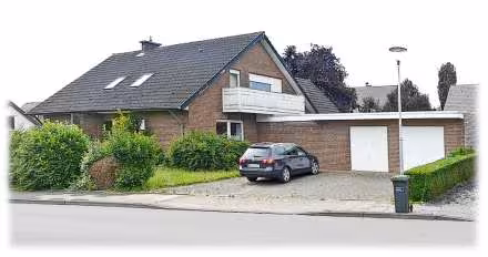 Zweifamilienhaus in Leopoldshöhe - Bild 1