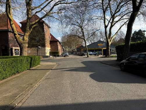 Zweifamilienhaus, und Garage+Carports, anteilige Wegeflächen, anteilige Wegeflächen in Duisburg - Bild 4