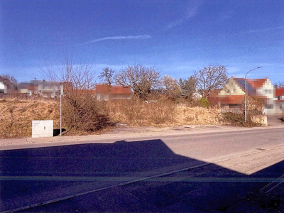 Unbebautes Grundstück in Lustnauer Straße 26, 26/1, 26/2, 72074 Tübingen OT Pfrondorf - Bild 1