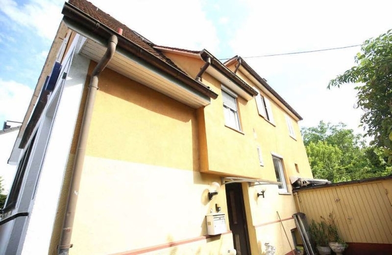 Wohn-/Geschäftshaus mit Garage in Wendlingen am Neckar - Bild 2