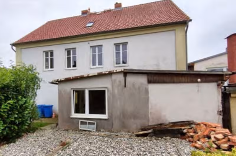 Wohnhaus mit Anbau und Nebengelass in Sagard - Bild 2