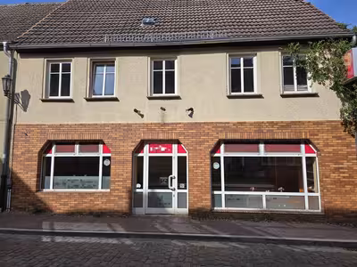 Wohn-/Geschäftshaus (ehemalige Bäckerei) mit Garage in Mühlenstraße 22, 17207 Röbel/Müritz - Bild 2