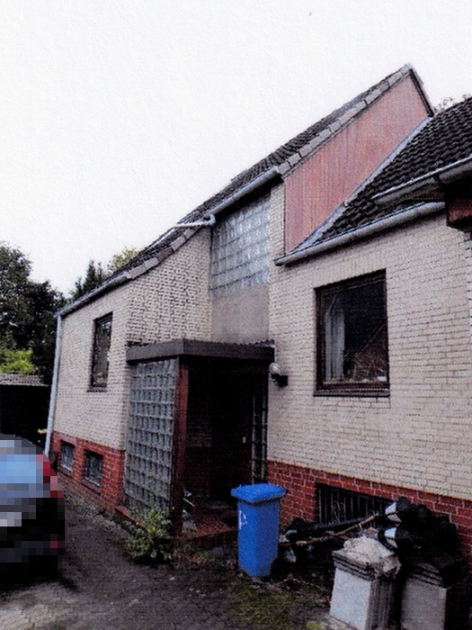 Wohnhaus mit 2 Wohneinheiten und Nebengebäuden in Rellingen - Bild 4