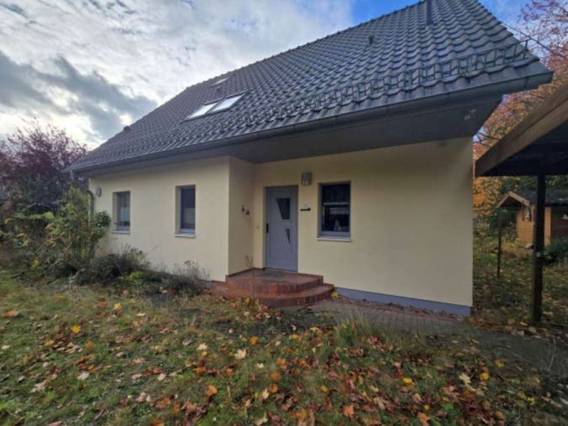 1/2 Miteigentumsanteil an Einfamilienwohnhaus mit Nebengebäuden in Greifswald - Bild 1