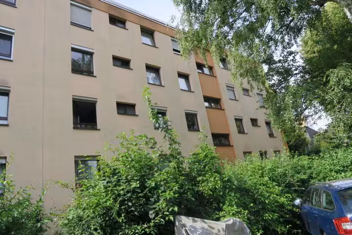 Eigentumswohnung (3 bis 4 Zimmer) in Schwalbach am Taunus - Bild 2