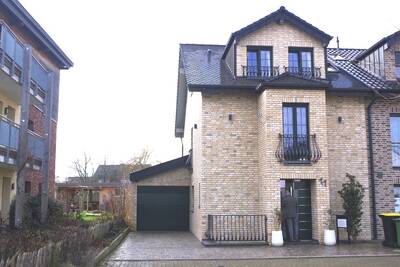 Garage, Einfamilienhaus in Latoursgarten 11, 41542 Dormagen, Nievenheim - Bild 2