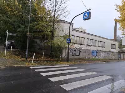 Abrissreifes Fabrikgebäude, Garagengebäude und Garagen-Lager in Wuppertal - Bild 4