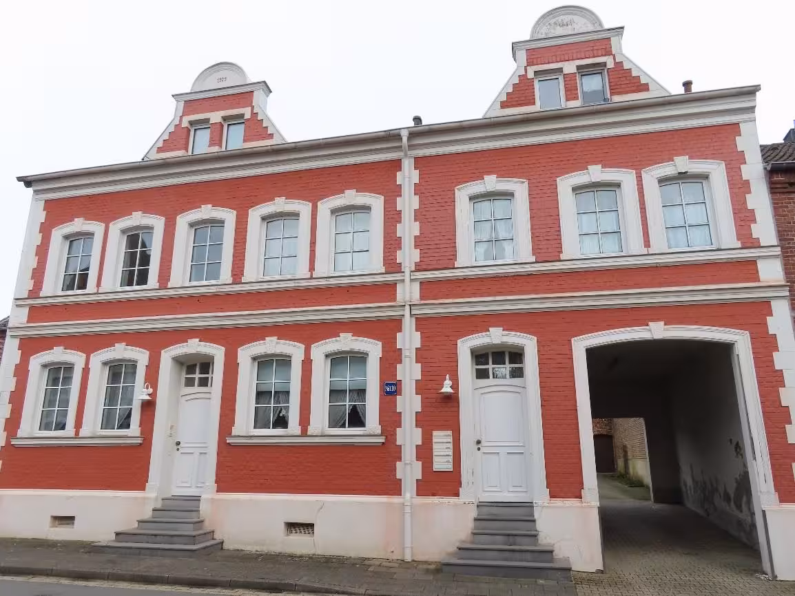 Kfz-Stellplatz, Garage, Mehrfamilienhaus in Jülich - Bild 3