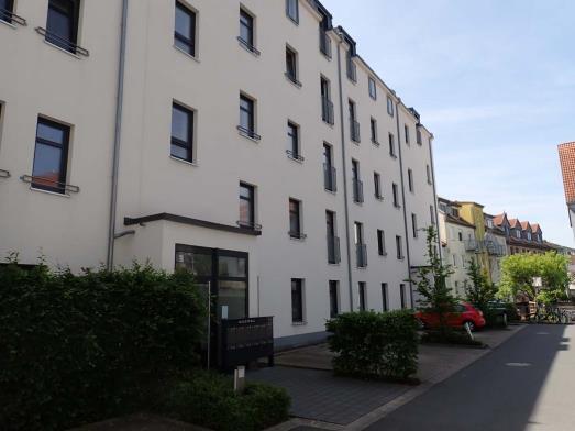 Eigentumswohnung (3 bis 4 Zimmer), Kfz-Stellplatz (Tiefgarage) in Nürnberg - Bild 1