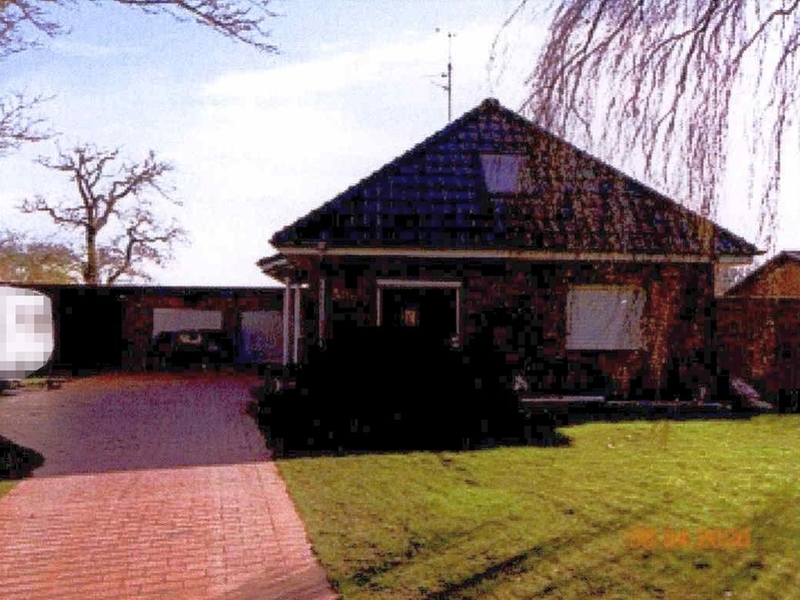 Einfamilienhaus mit Doppelgarage und Nebenanlagen in Averlak - Bild 1